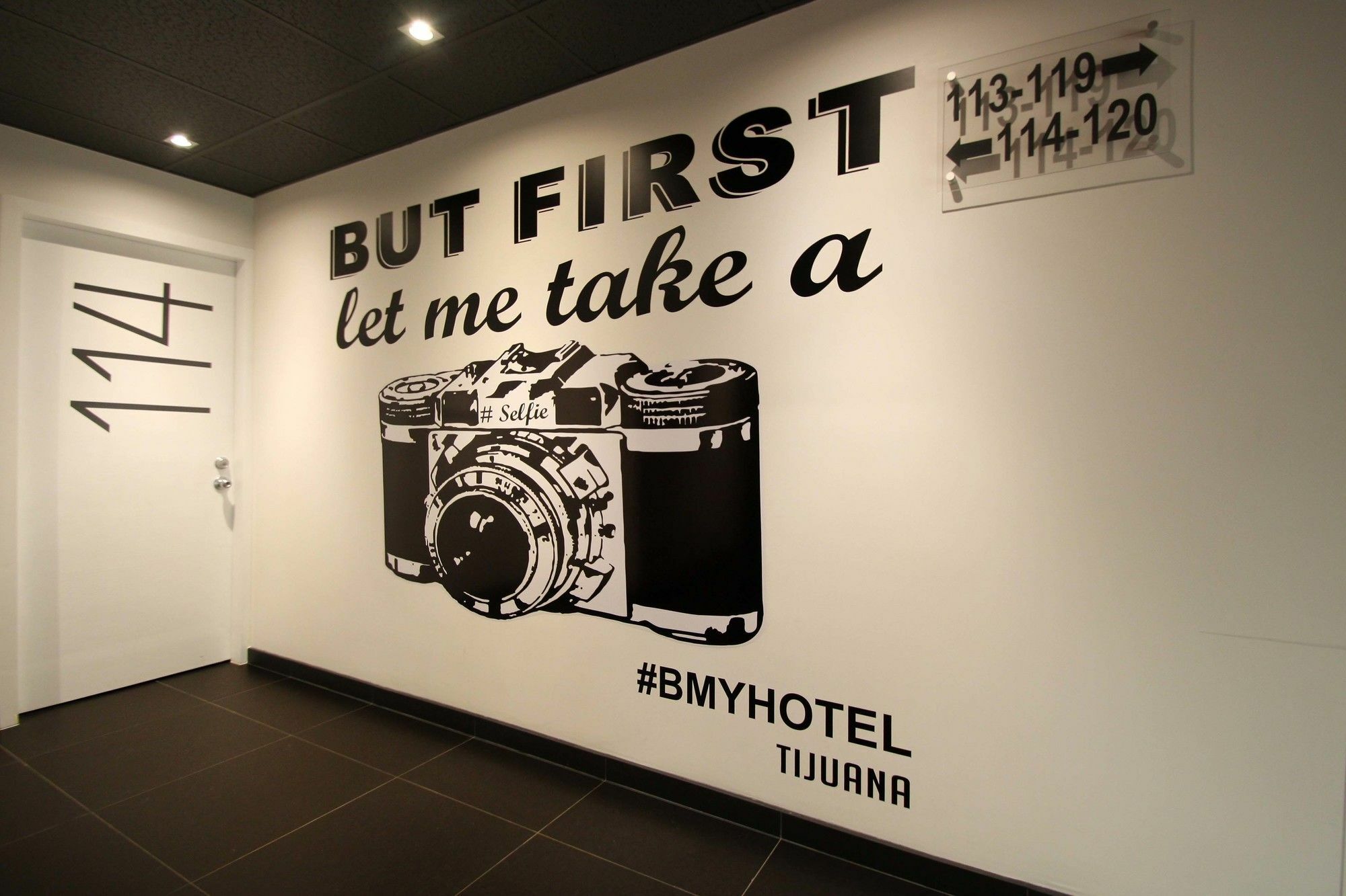 B My Hotel Tijuana Exteriör bild
